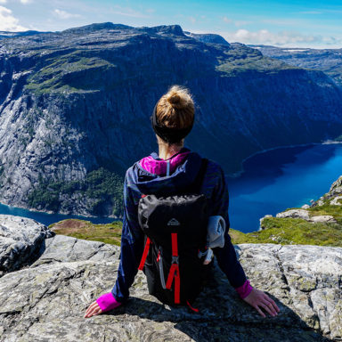 Zu sehen ist der Hardangerfjord in Norwegen