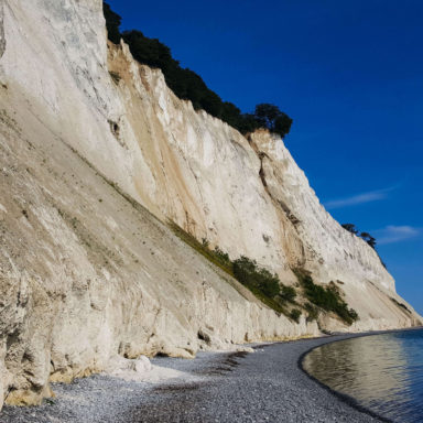 Zu sehen sind die Klippen von Møns Klint in Dänemark