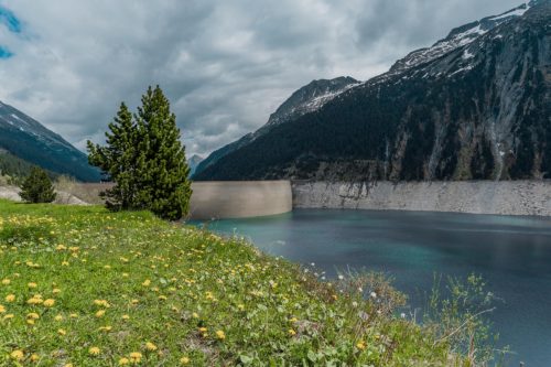 Zu sehen ist der Schleigeis Stausee im Zillertal