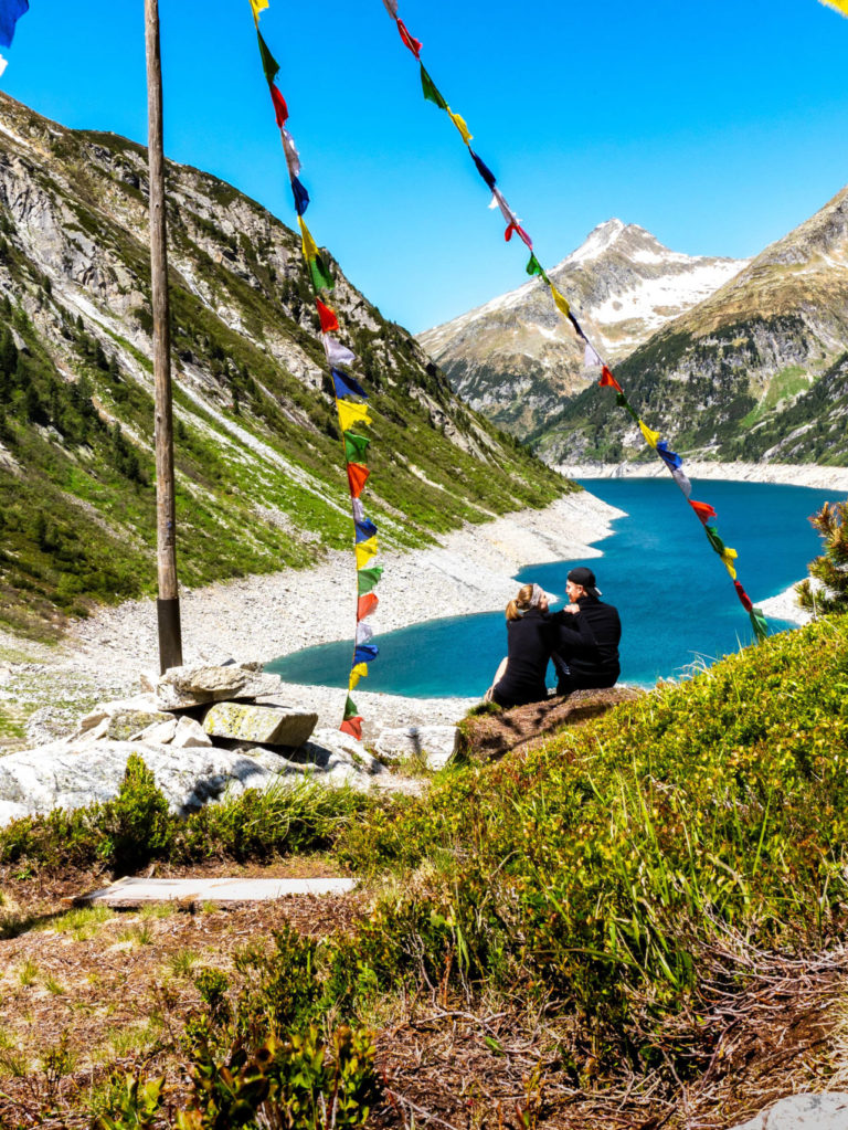 Gebetsfahnen Klein Tibet und Zillergrund Stausee