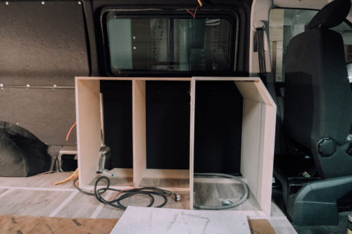 zu sehen ist das Grundgerüst einer Camper Küche für den VW T5 und T6