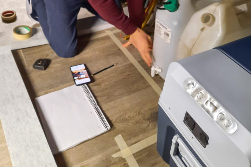 Hier seht Ihr einen VW T6 Camper Küchenblock