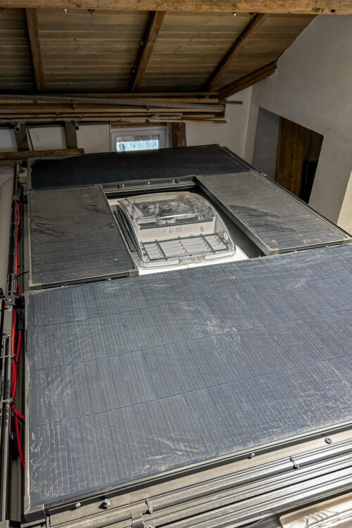 Hier sieht man wie wir unsere Solarmodule am Dach angeordnet haben.